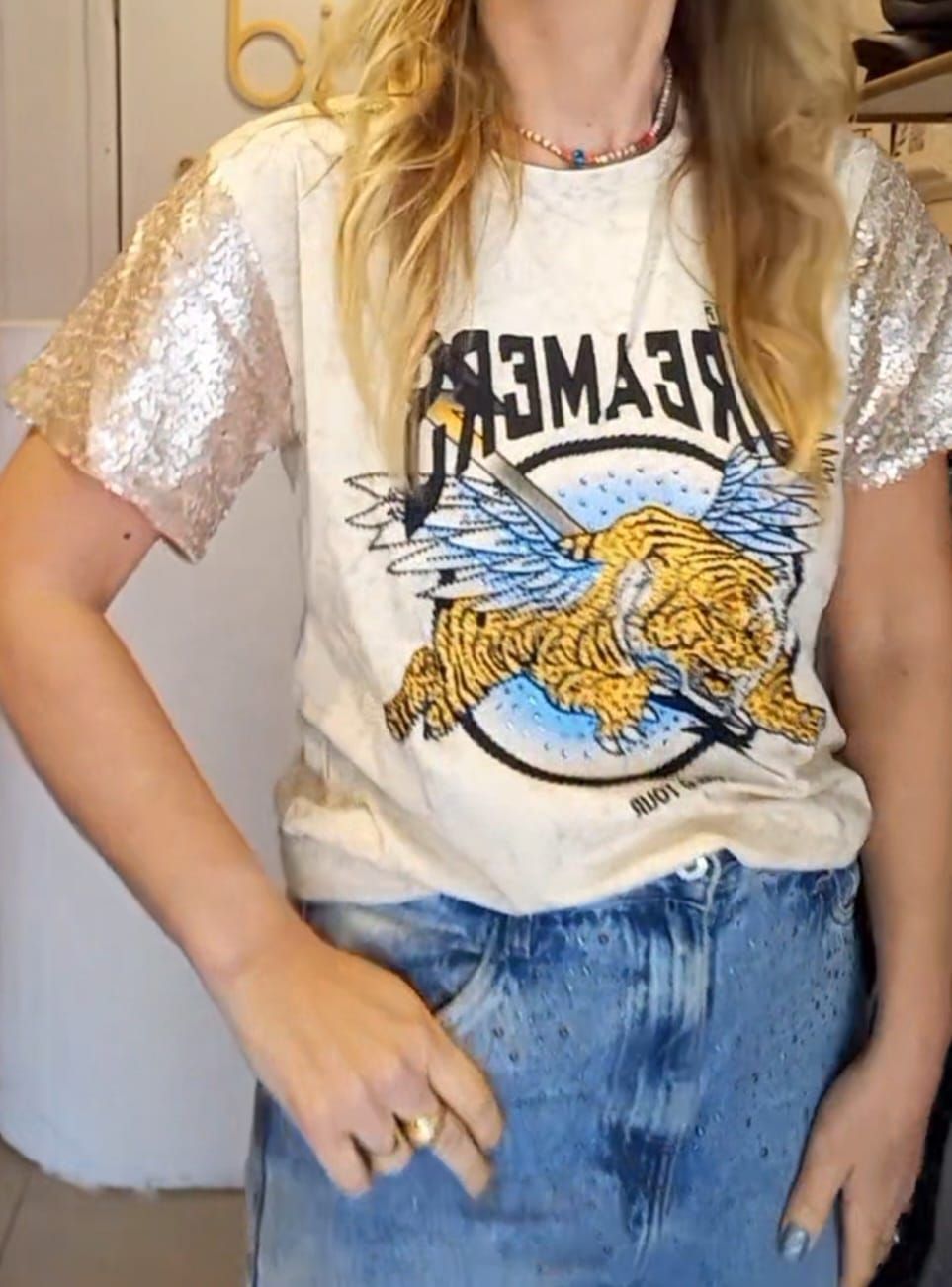Remera manga lentejuela