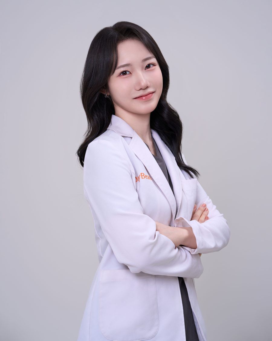Dr. Jisoo Lee