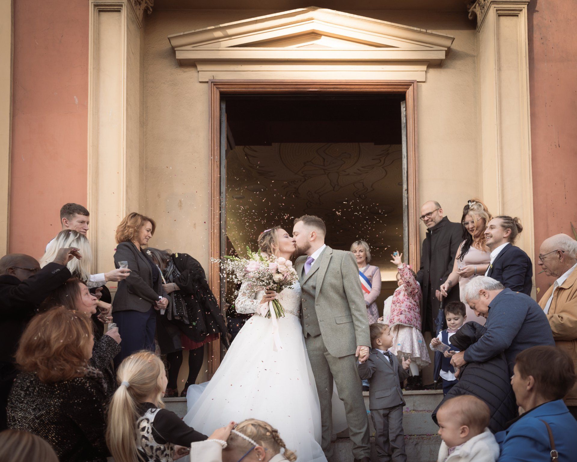Un mariage hivernal à Menton mairie