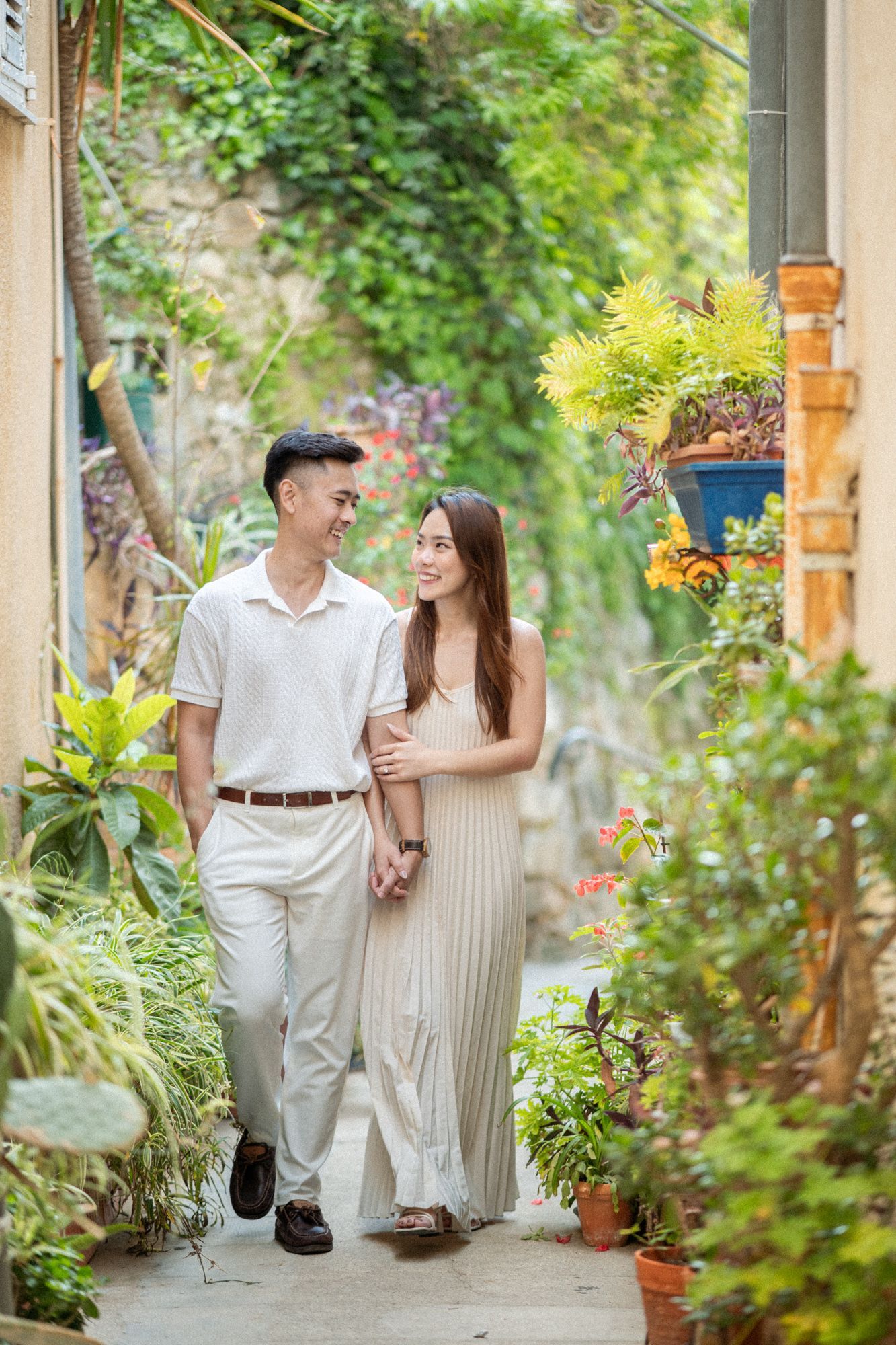 A professional couple photo taken in Menton, French Riviera.