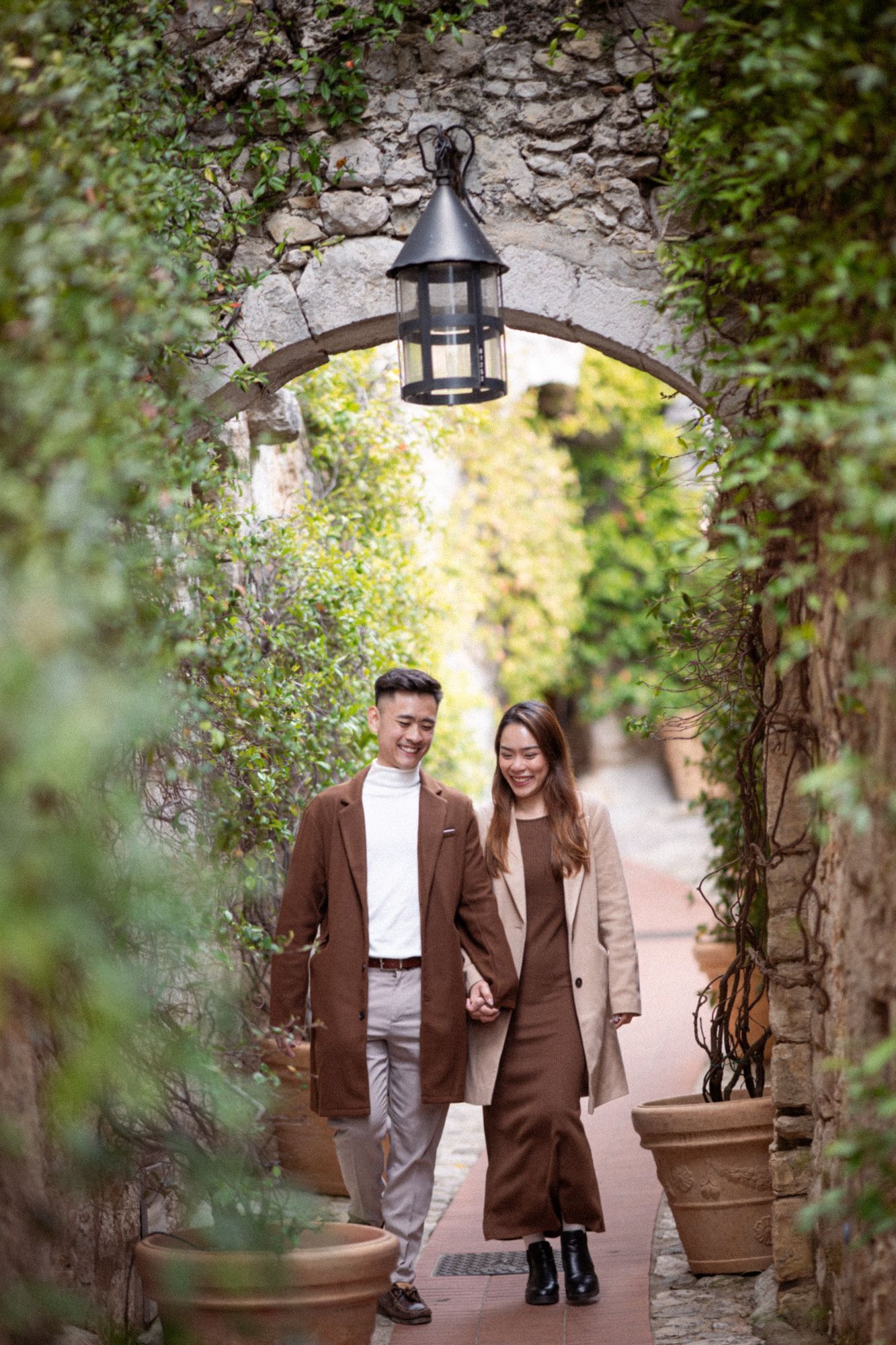 A romantic couple photoshoot in Eze village France.