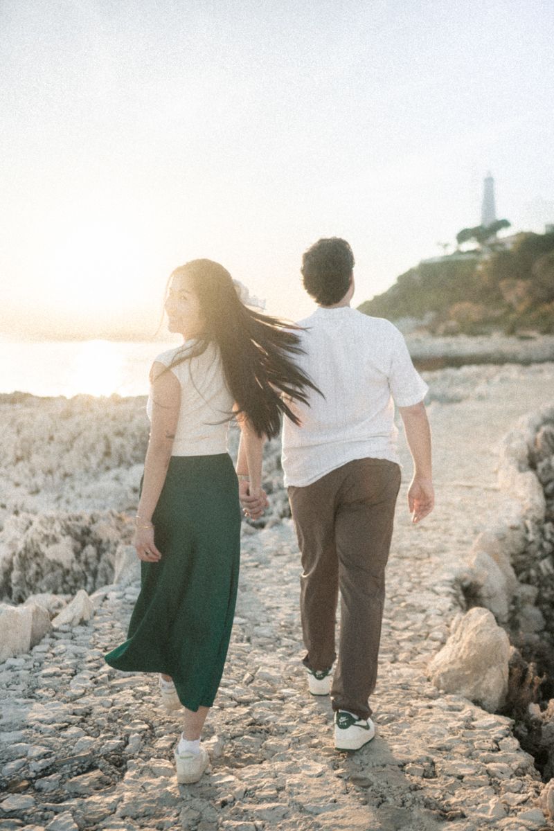 a couple photography session on Cap Ferrat near the light house
