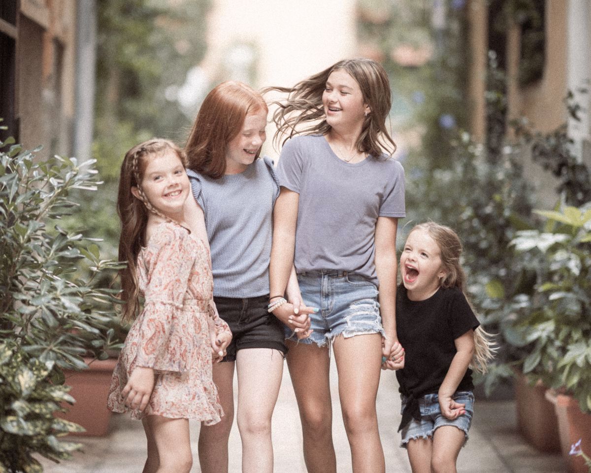 a family portrait taken on the French Riviera by English speaking photographer Peter Horton