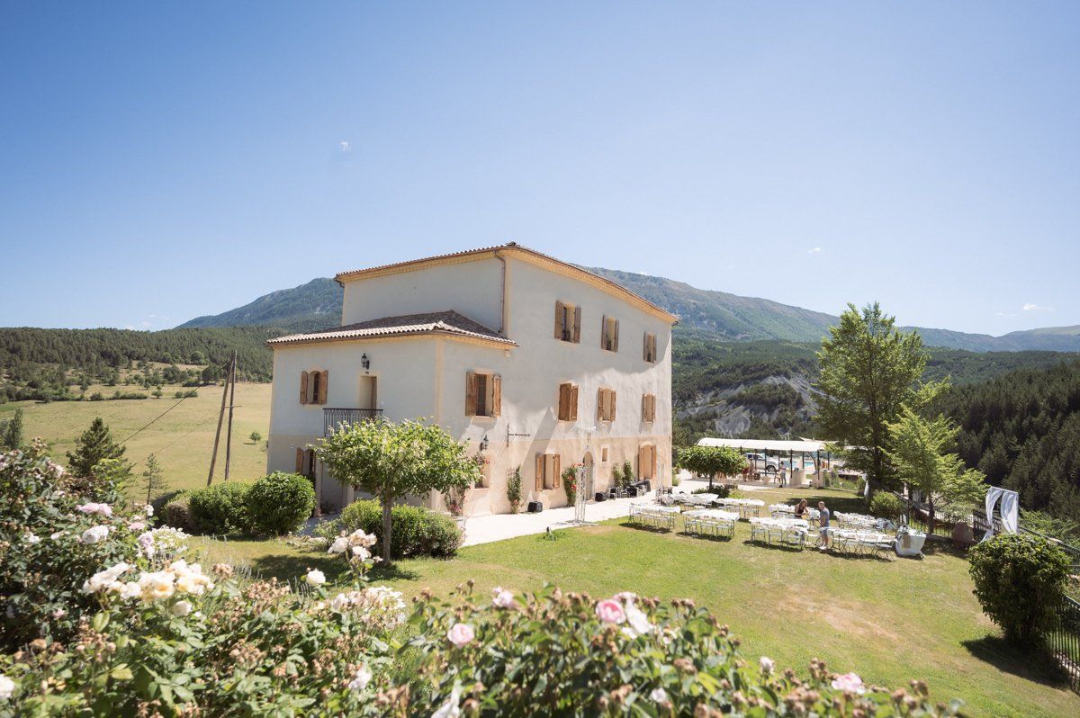 mariage au chateau de meouilles