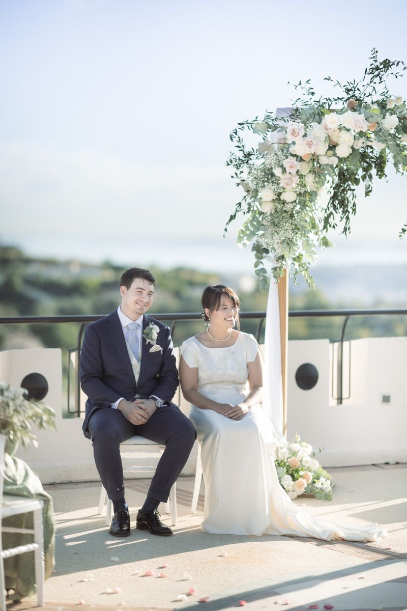 Chateau Crémat outdoor wedding ceremony