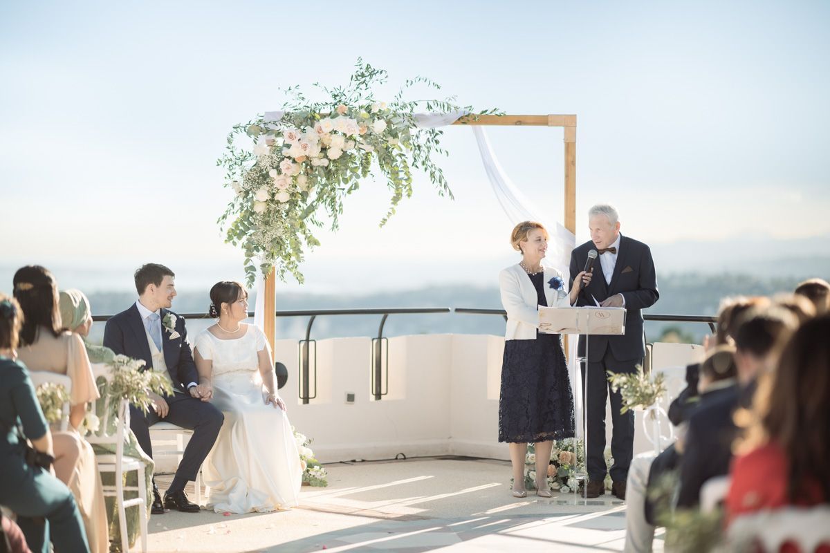 Chateau Crémat outdoor wedding ceremony