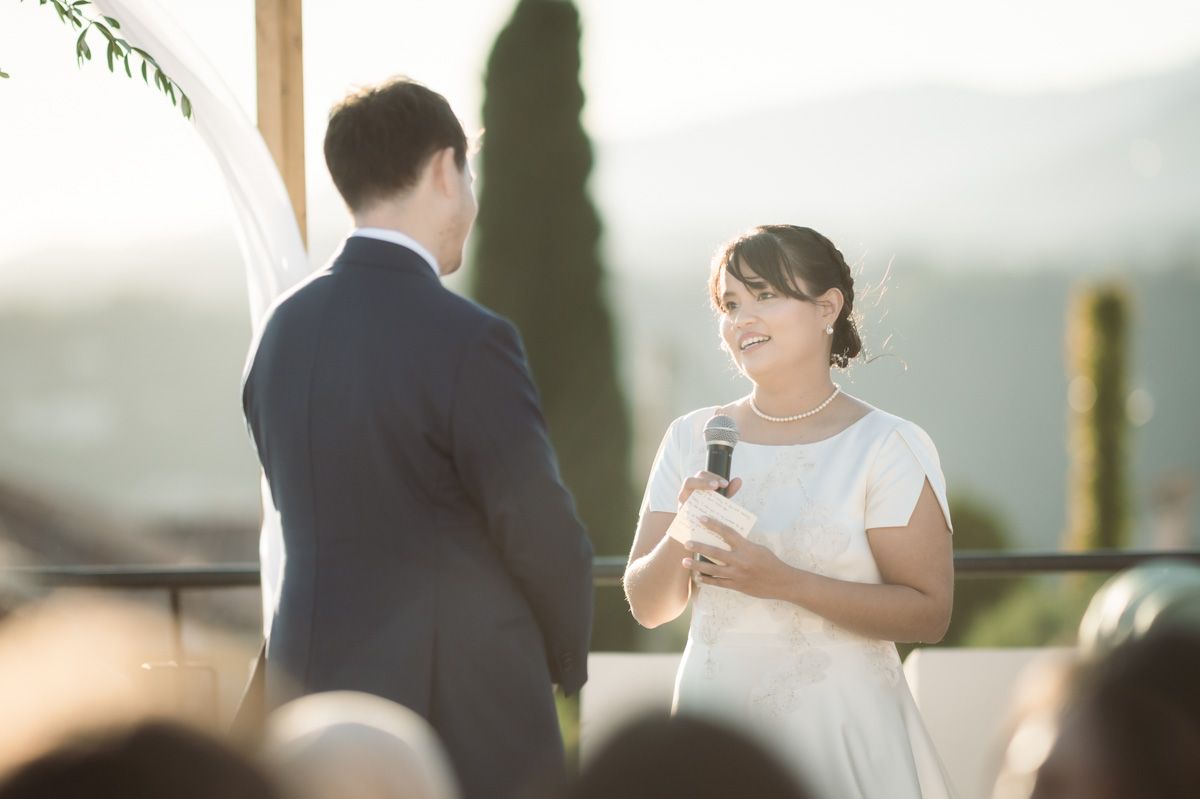 Chateau Crémât outdoor wedding ceremony