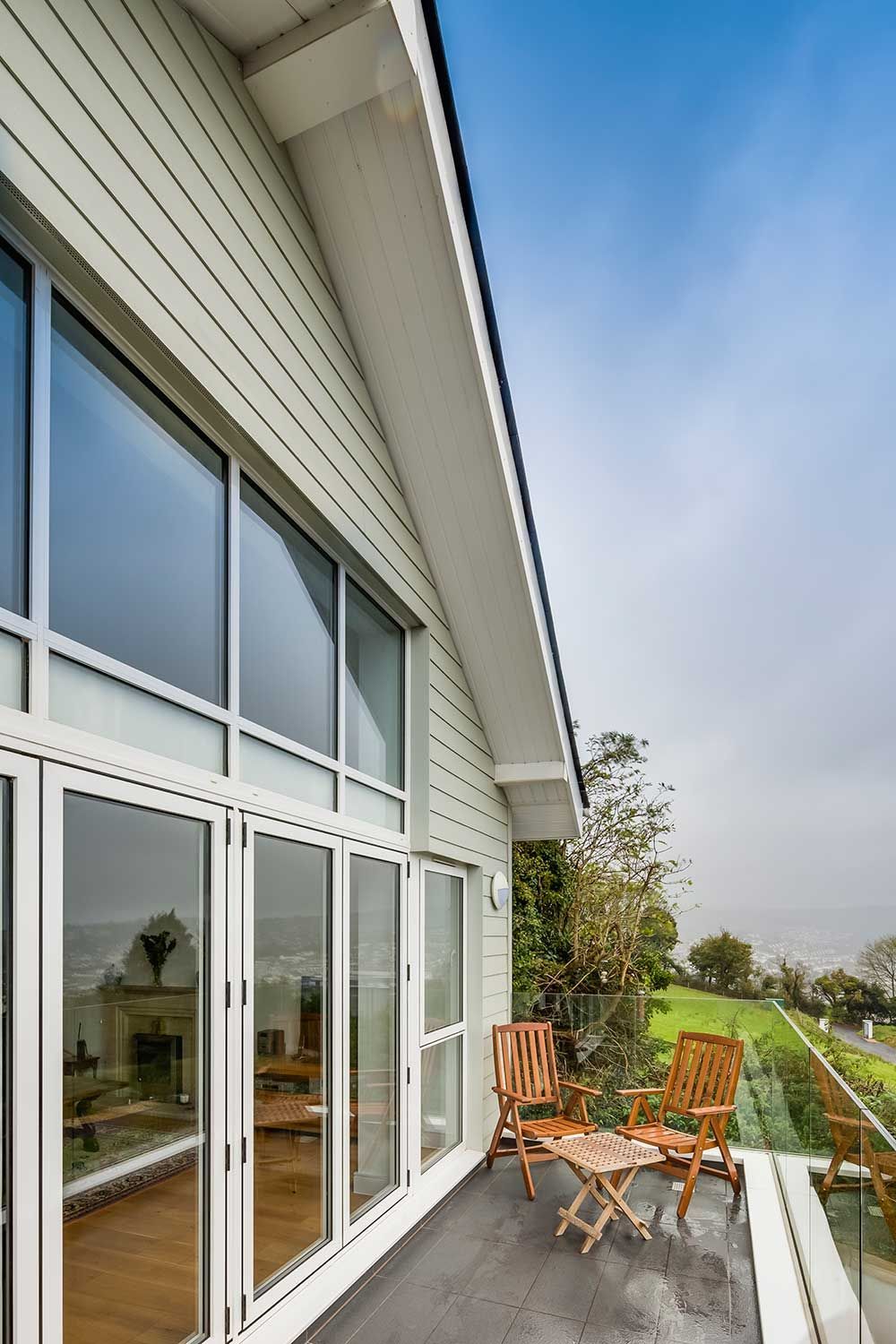 Plank Cedar Soft Green House