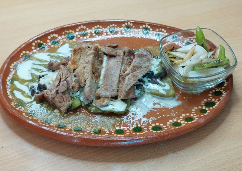 CLAVO Y CANELA