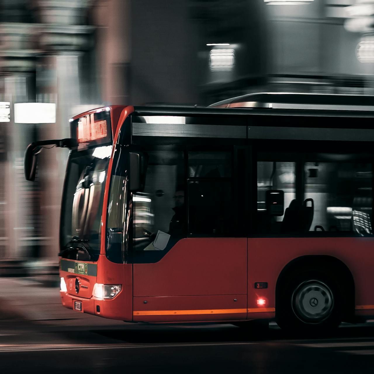 If you’ve been injured in a bus or commercial truck accident, our Houston attorneys can help you understand your rights and pursue a strong legal claim.