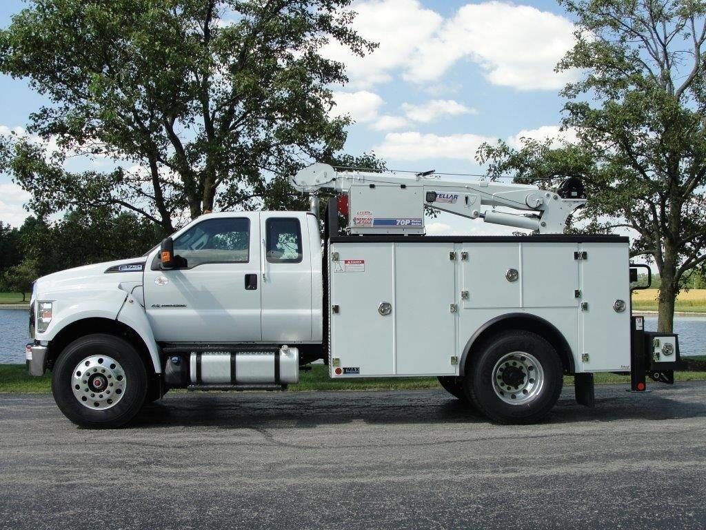 Crane Truck - Grove City, OH - Ace Truck Body Inc