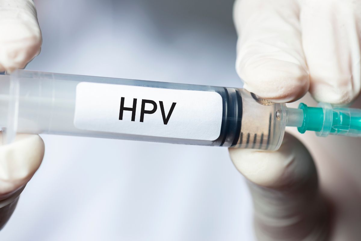 vacina-hpv-dra-camila-poccetti-ginecologista-sao-paulo