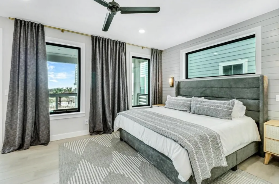 Modern bedroom in new Corpus Christi home by Innovo Residential