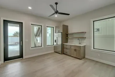 Port Aransas custom home contractor Innovo 