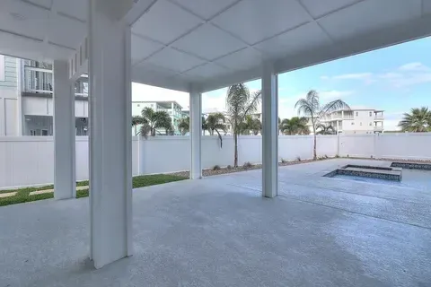 Port Aransas custom home contractor Innovo