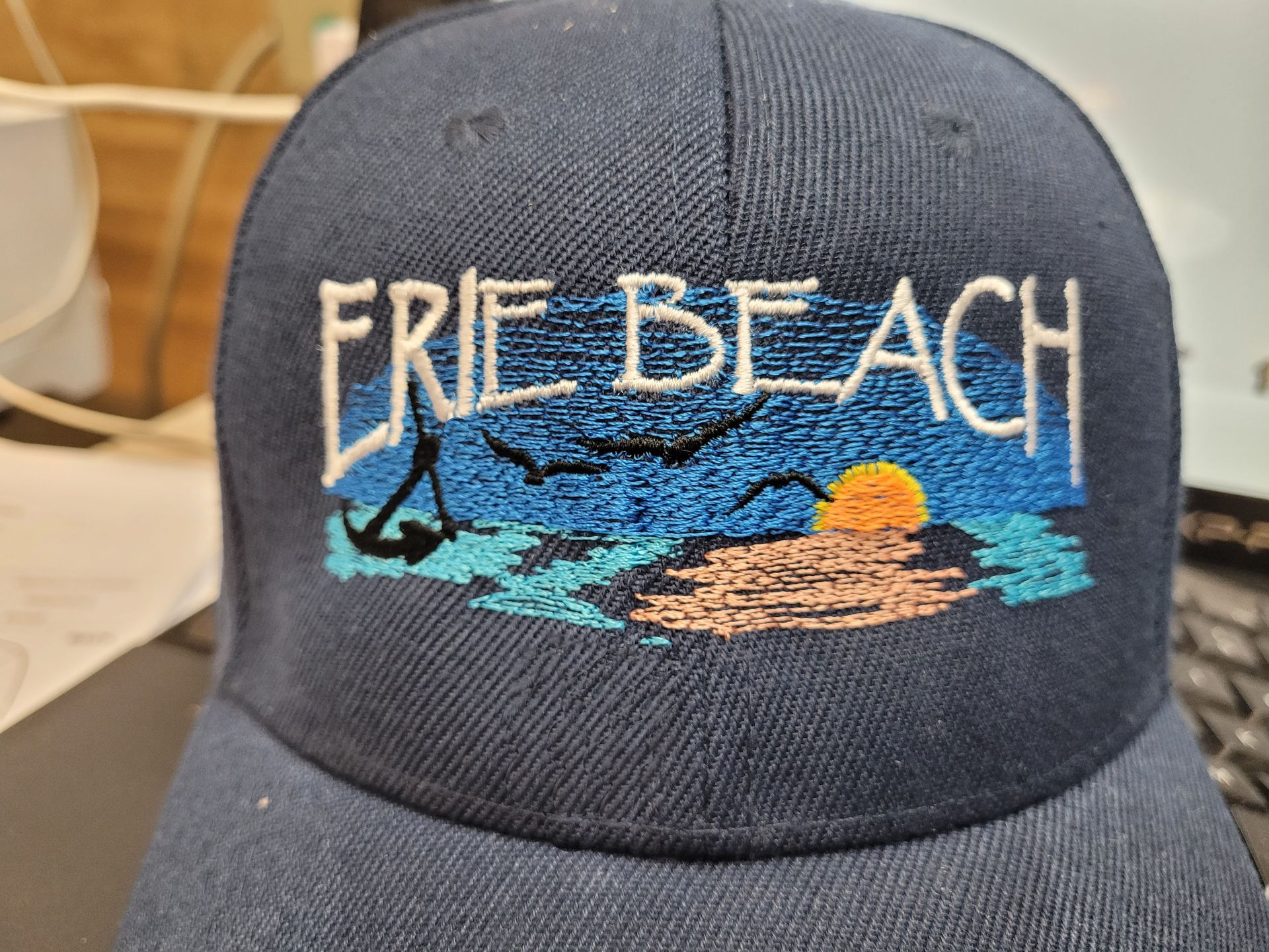 Navy baseball cap with embroidered 