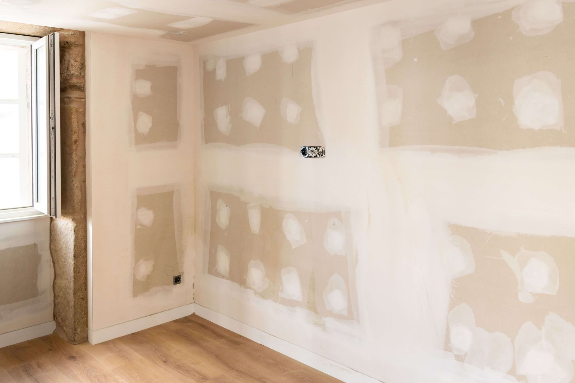 drywall panel, existing drywall, exterior painting, joint compound, quality work, ceiling paint, house project, install, job, plaster, homeowner, flooring business, edges, corners, wood surface, estimate, doors, nails, screws, seams, sheetrock, customers interest, drive screws, bottom row, accurate knowledge, paper backing, window corner, hanging drywall, door or window corner, electrical box, free estimate, drywall work, inside corners,