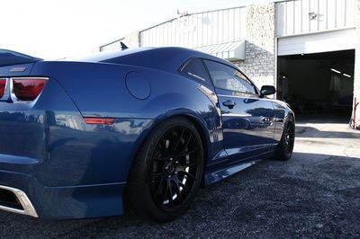 A blue car