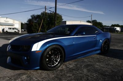 Blue car
