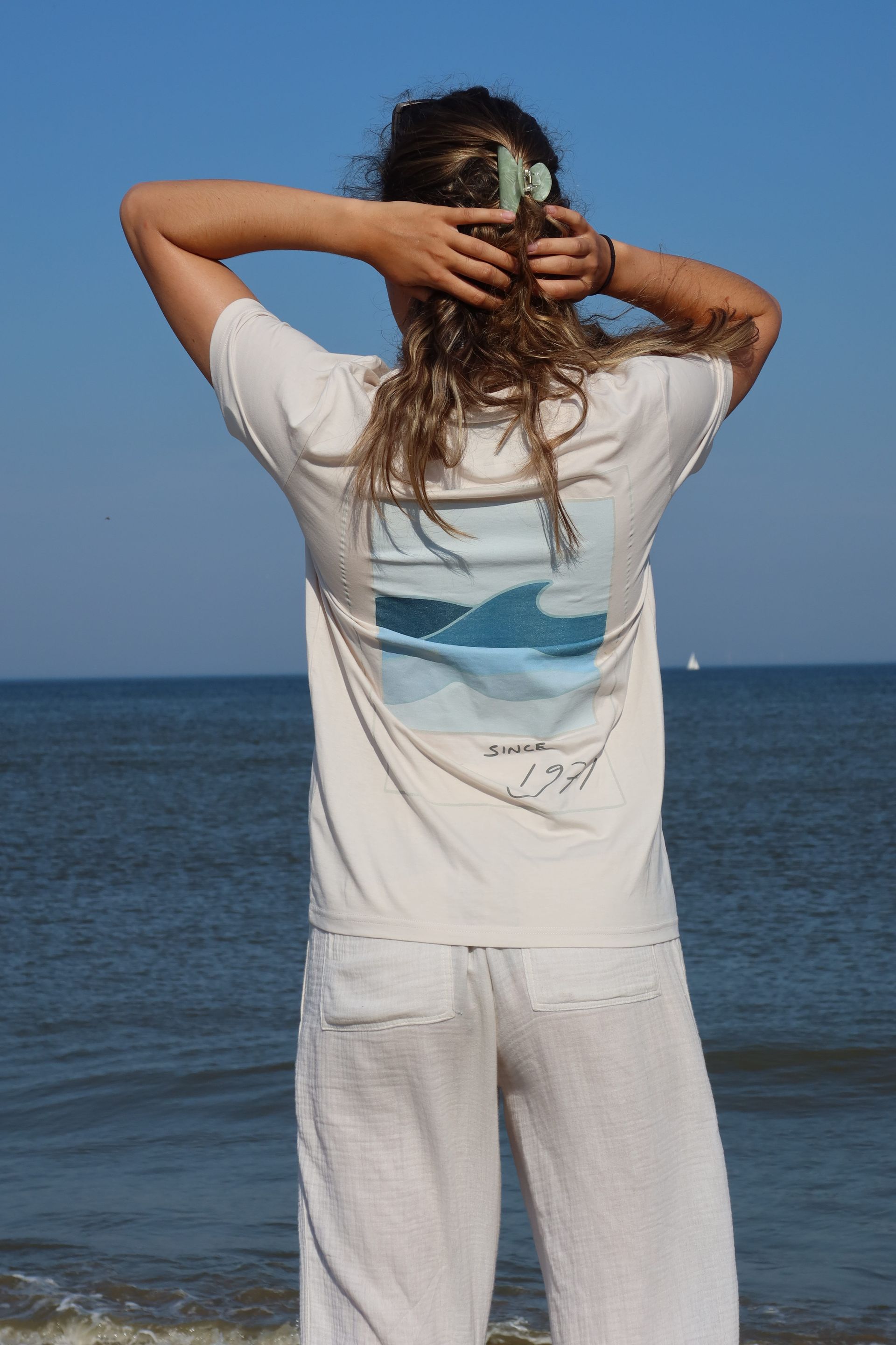 t-shirt backl