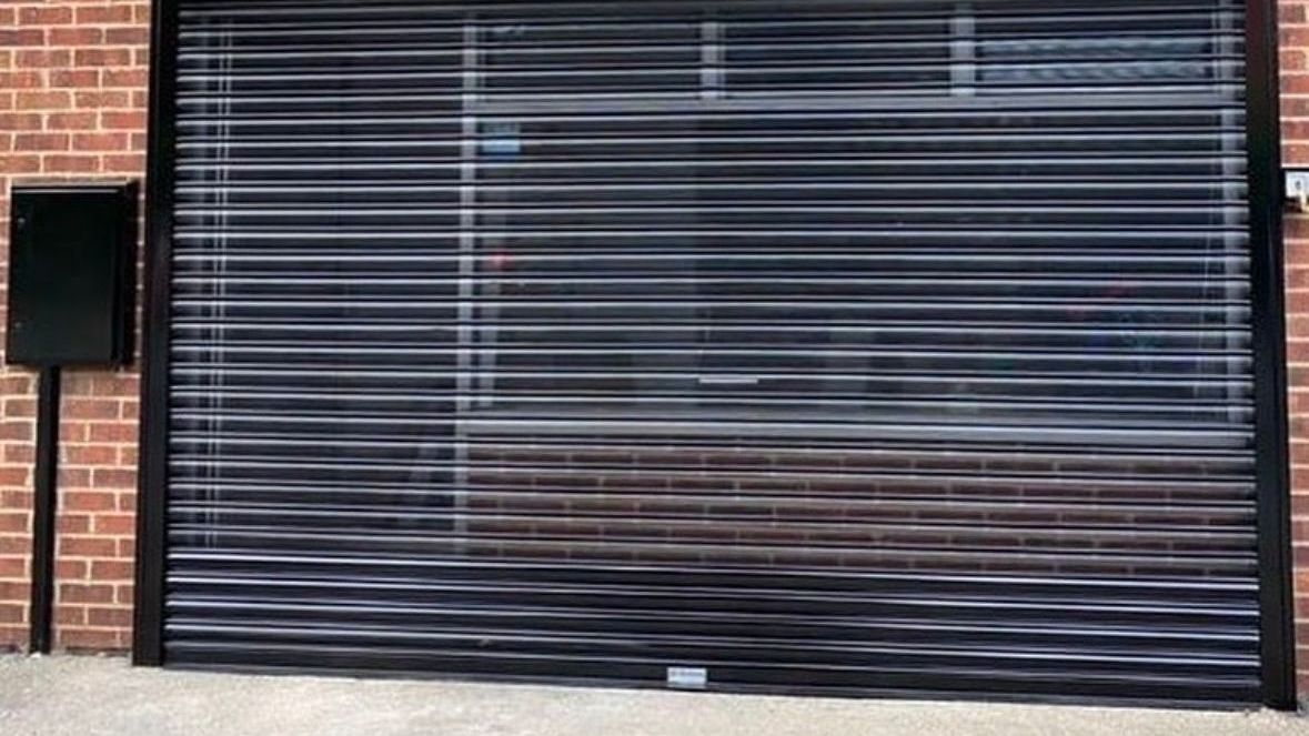 Roller Shutter Spray Painting Service