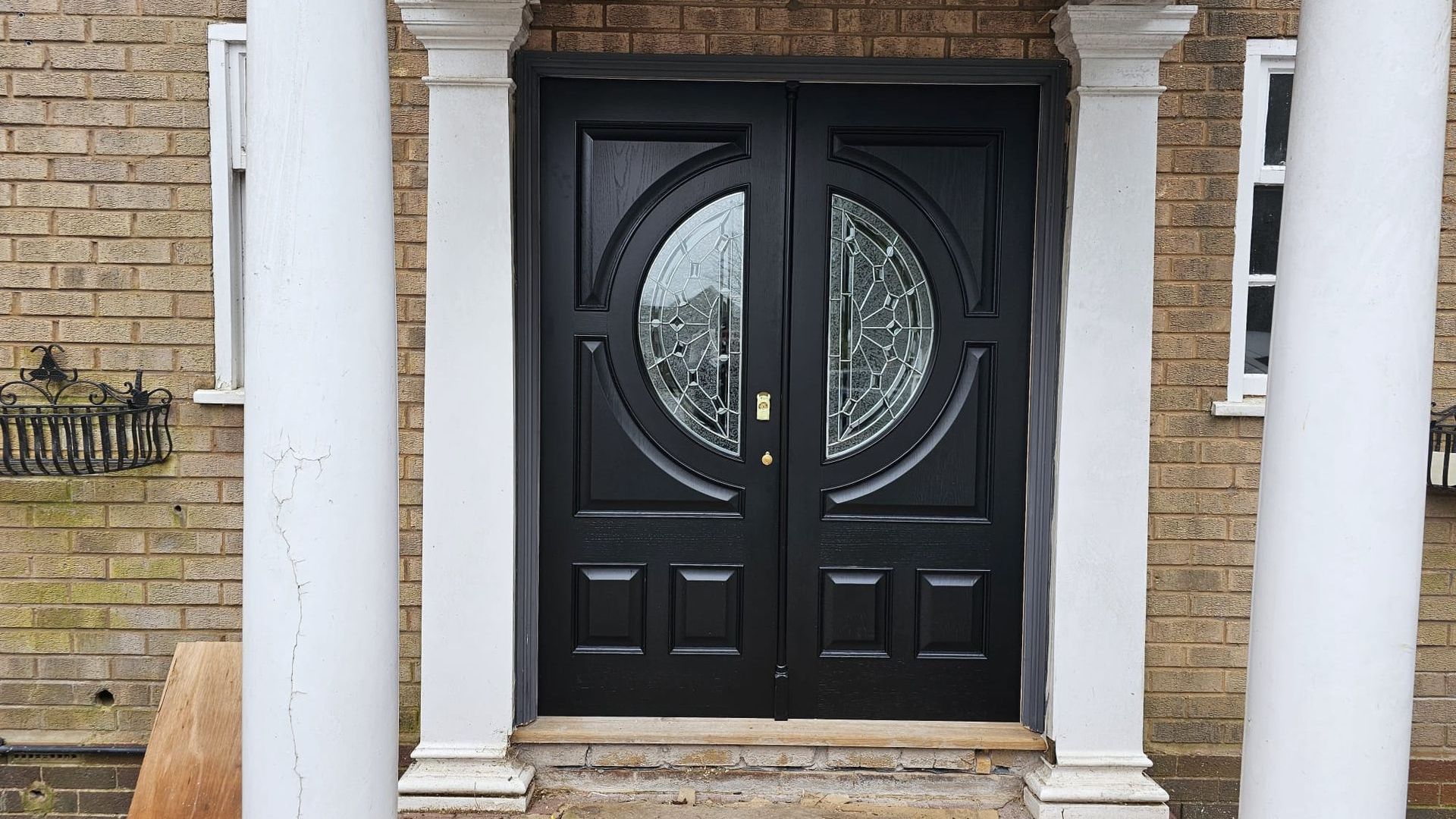 Wooden Door Spraying