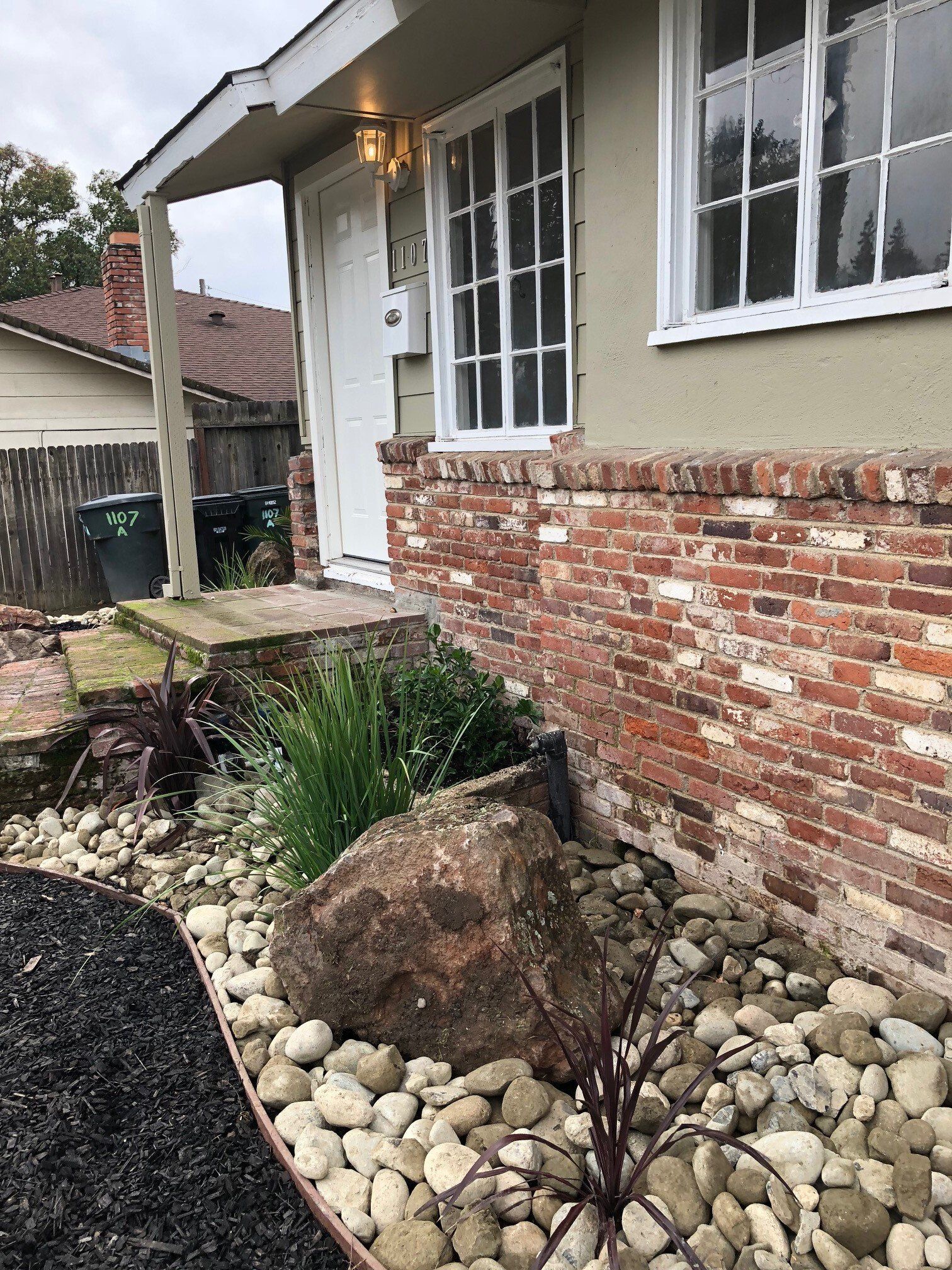 1107 Clinton Rd exterior