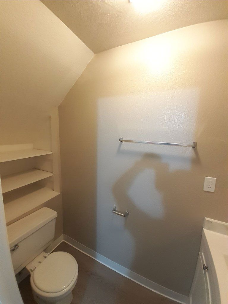 Golden Terrace apartments bathroom