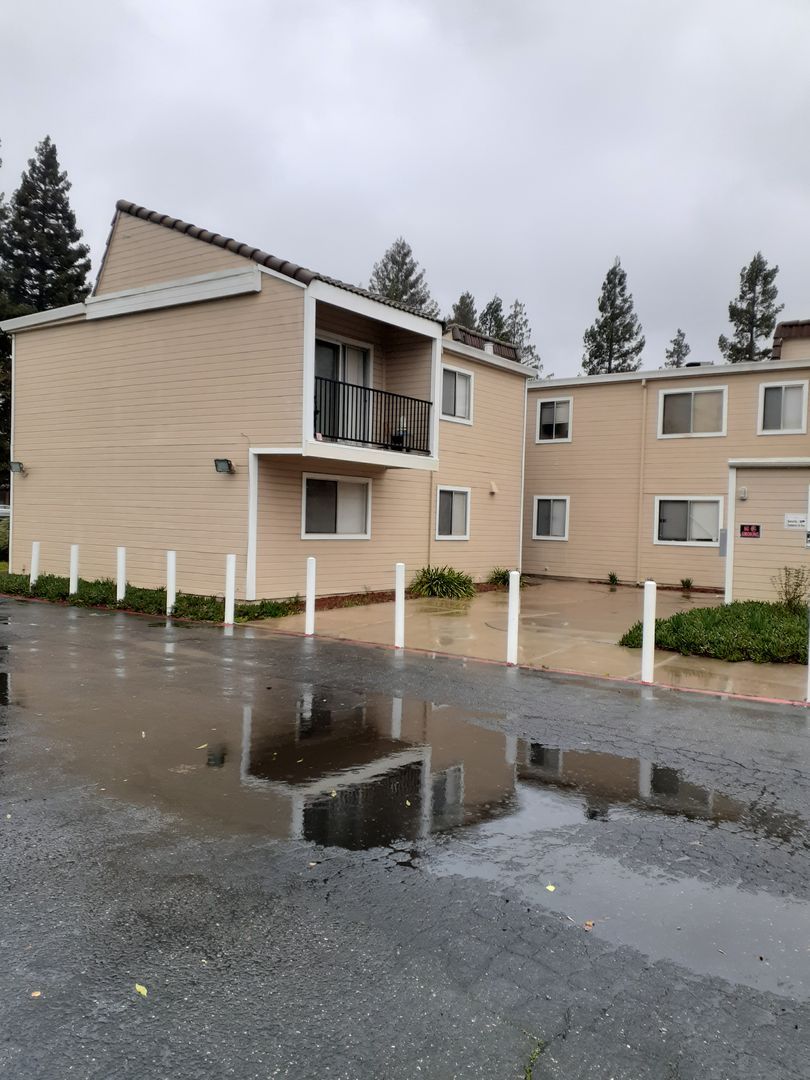 exterior of South Land Park