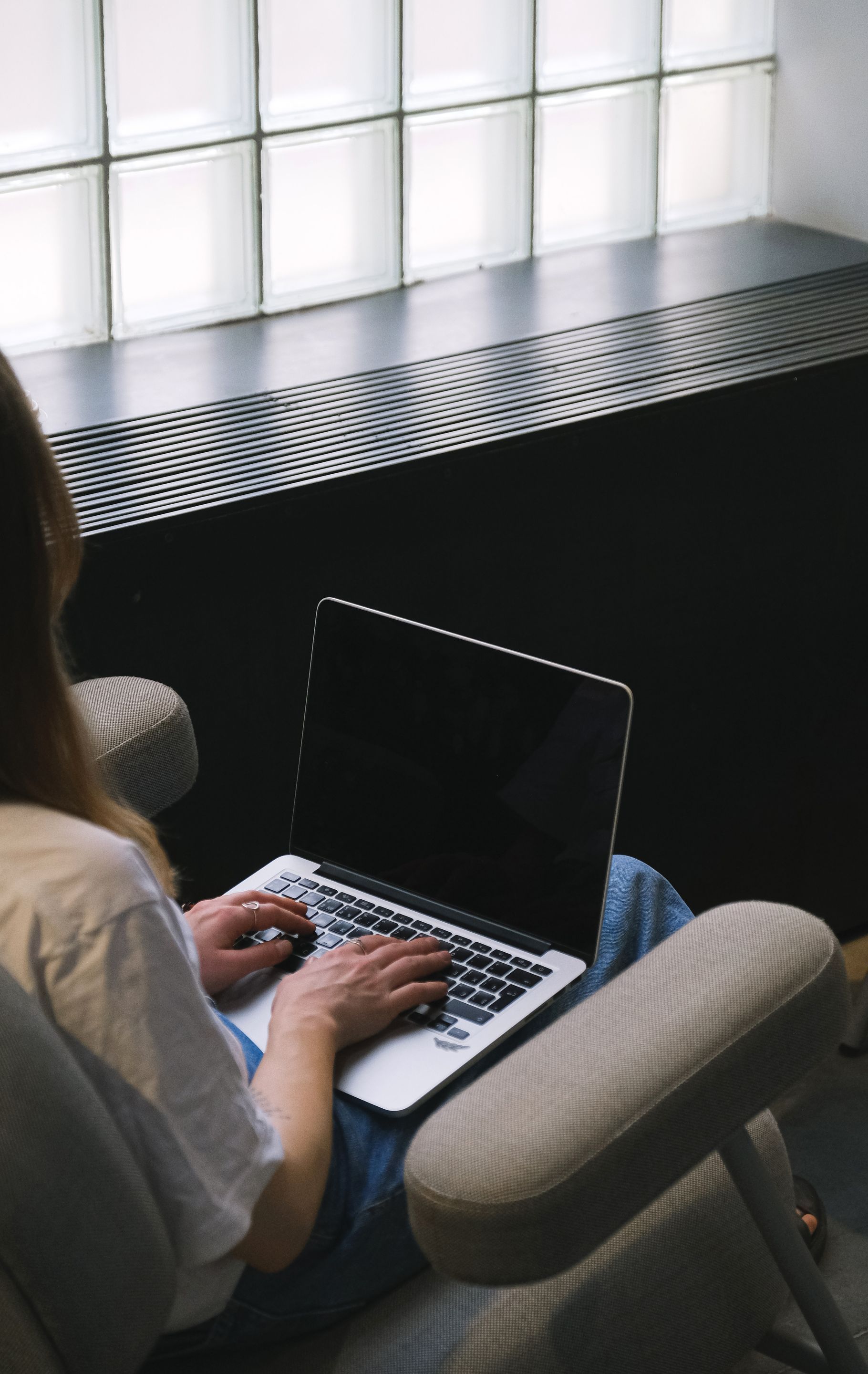 woman on laptop