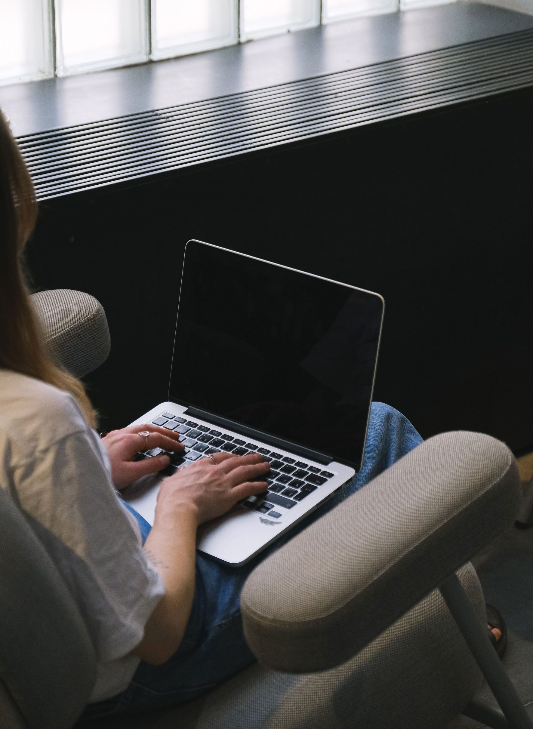 woman on laptop