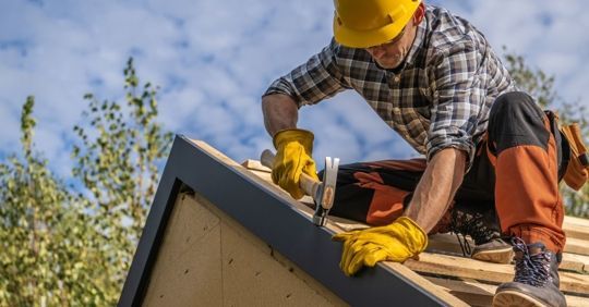 How to Choose the Right Roofing Contractor: We Got A Guy