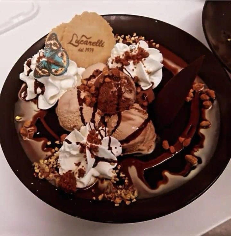 Piatto di gelato