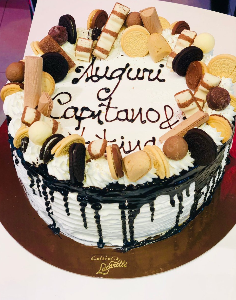 Torta con biscotti al cioccolato