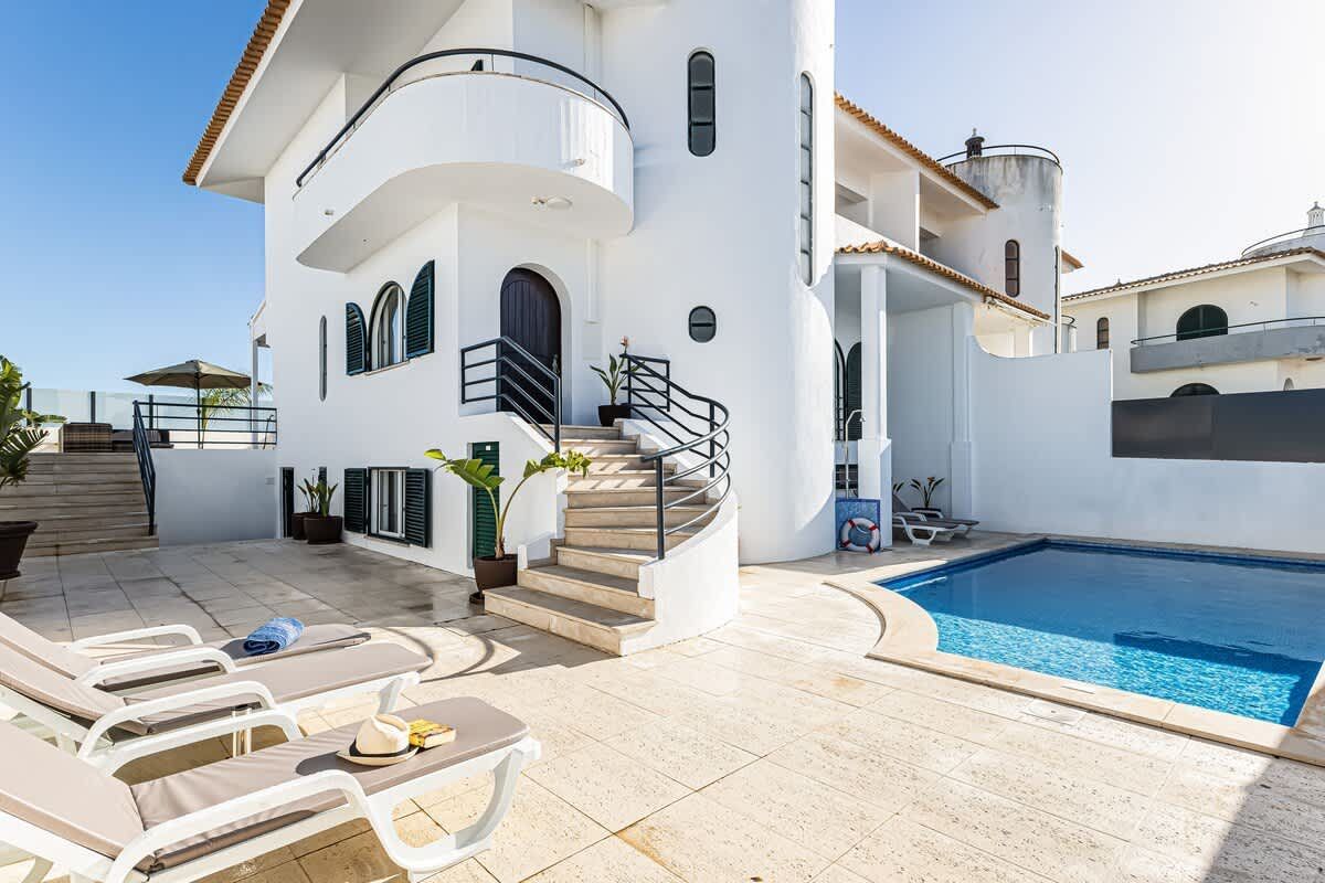 GoldenCoastStays propriedades