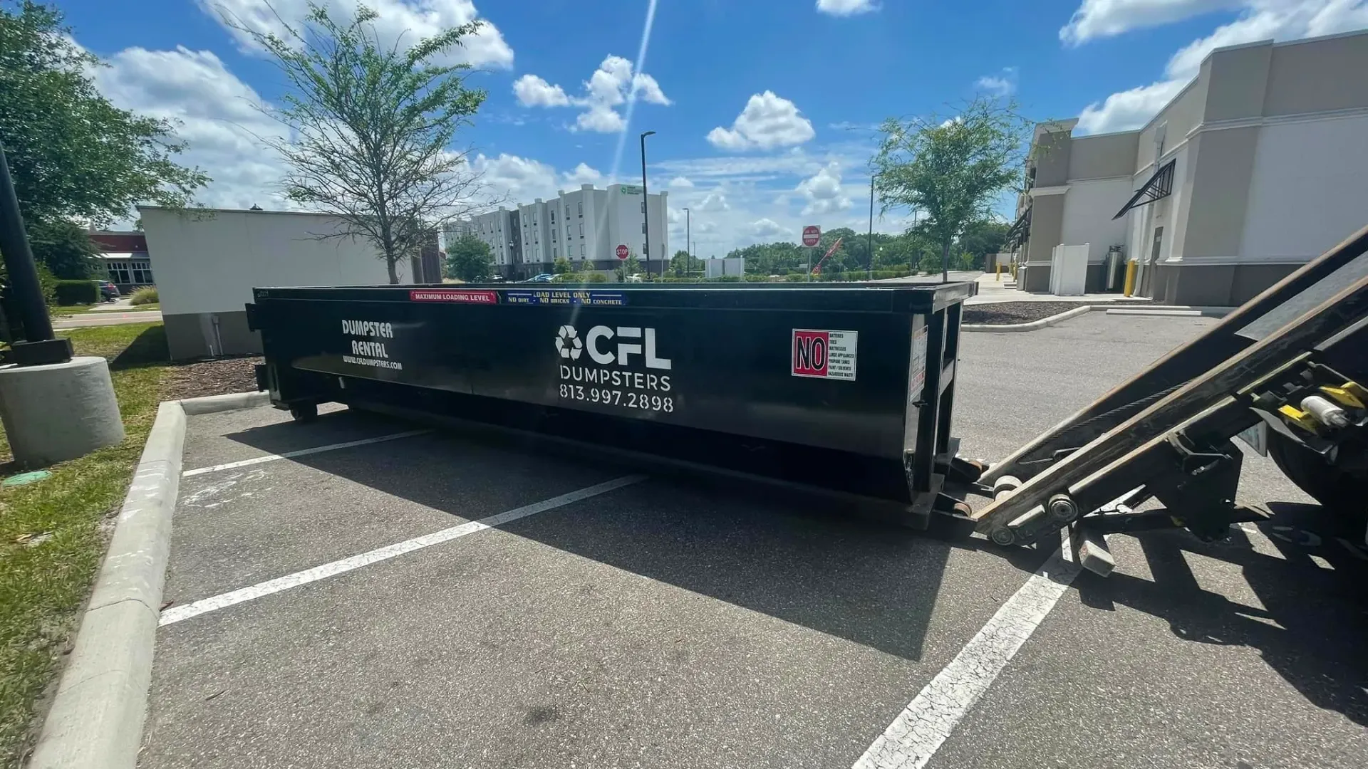 What Size Dumpster Do I Need in Brandon FL?