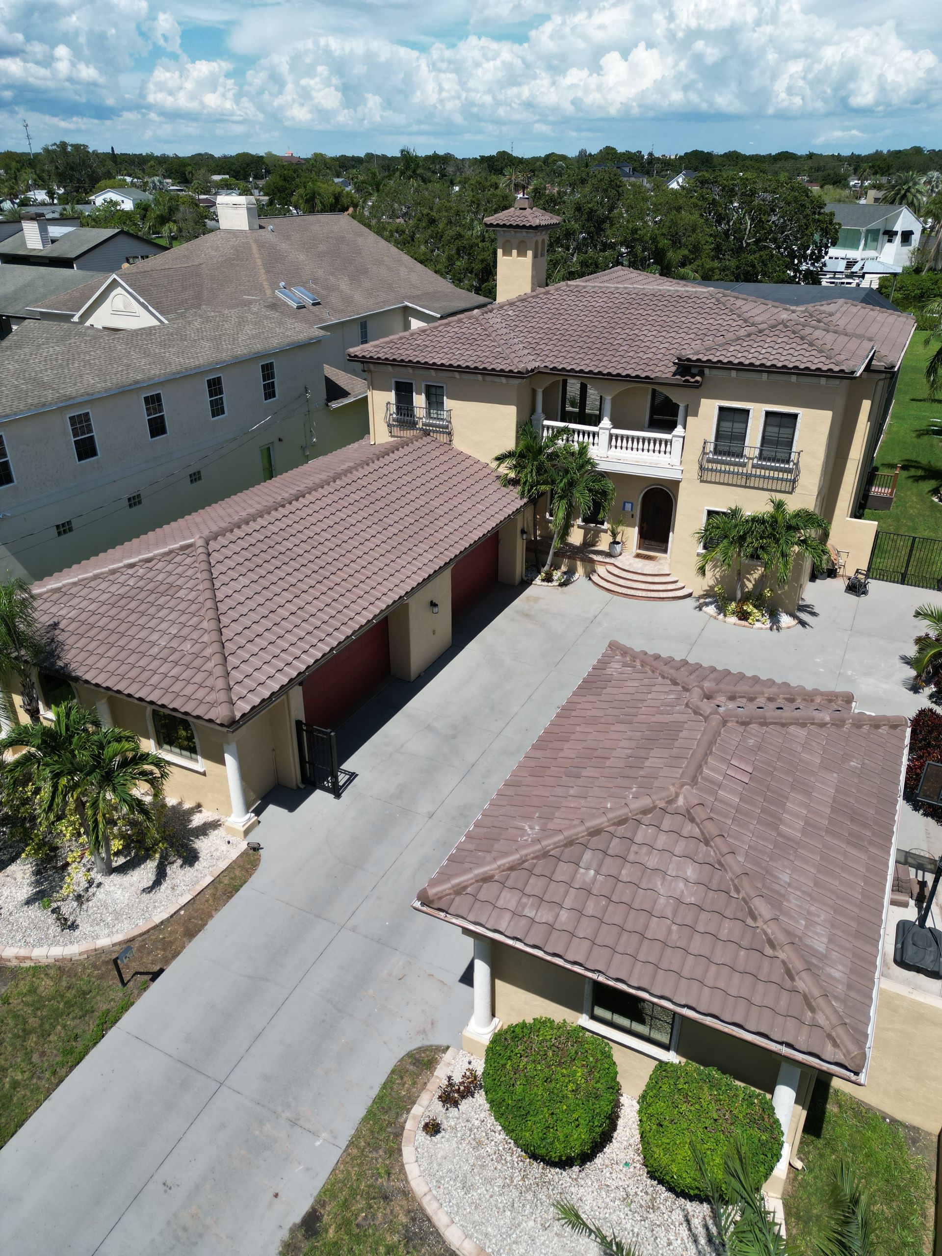Roofing contractor Tampa FL: finished residential roof replacement by Red Truck Roofing