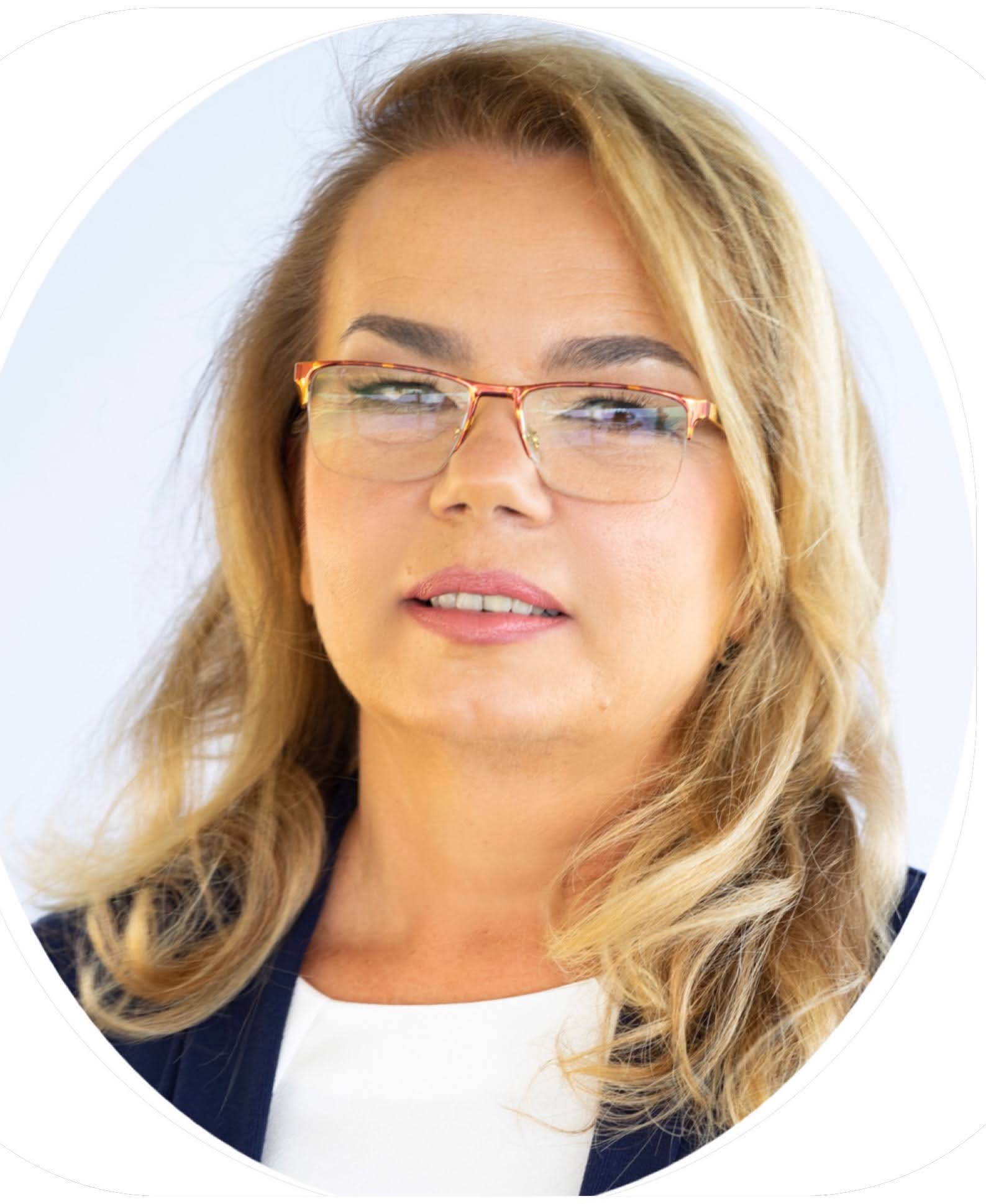 Zora Zora Realtor