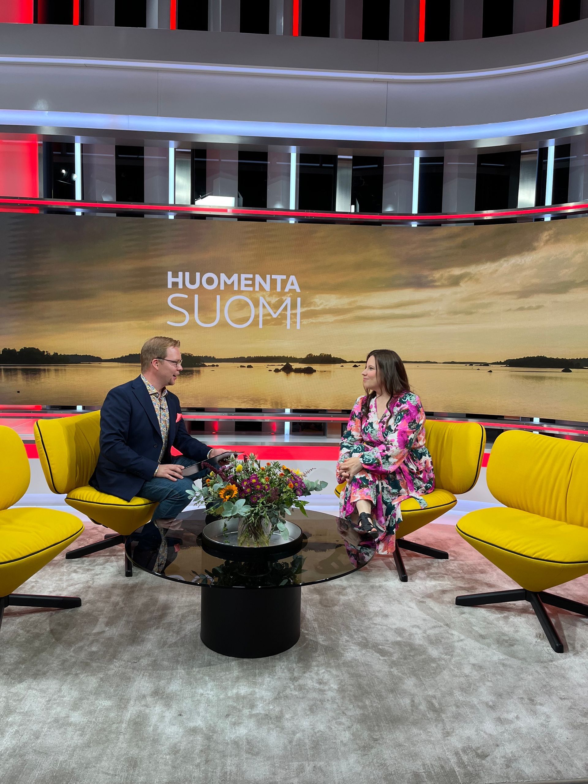 Kirjailija Helena Immonen tv-ohjelma, Huomenta Suomessa