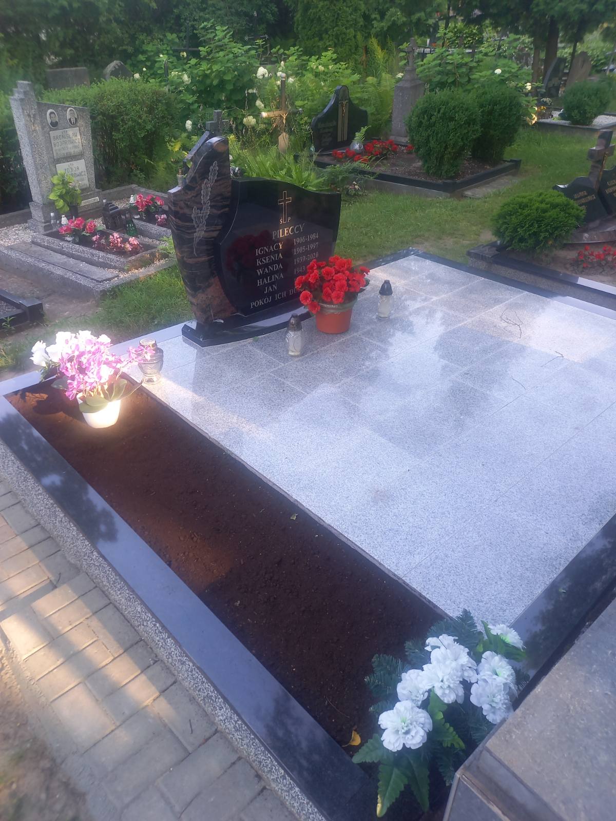 Granito plokščių gamyba