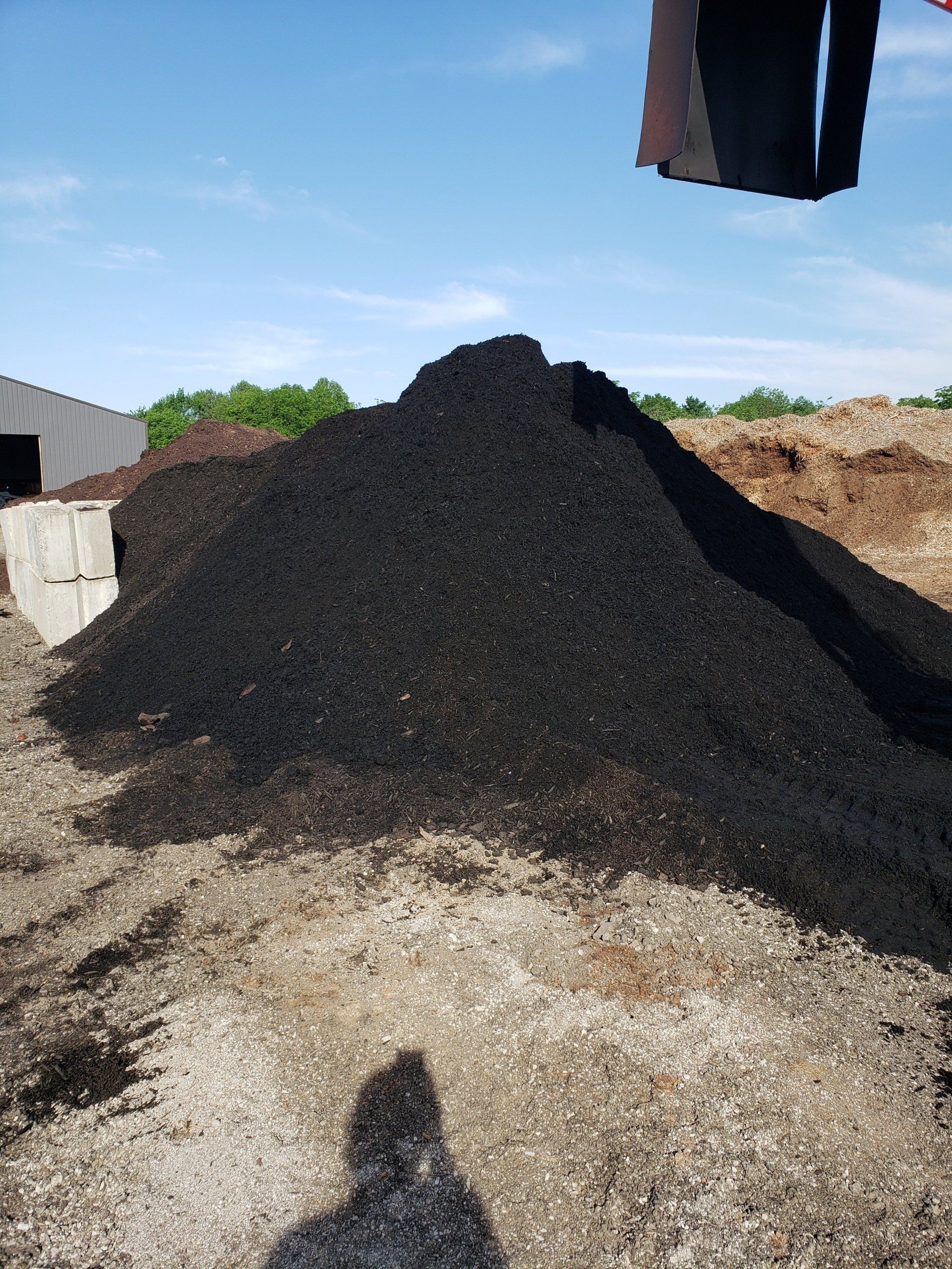 Black Mulch — West Middleton, IN — Rice Tree Company Inc.