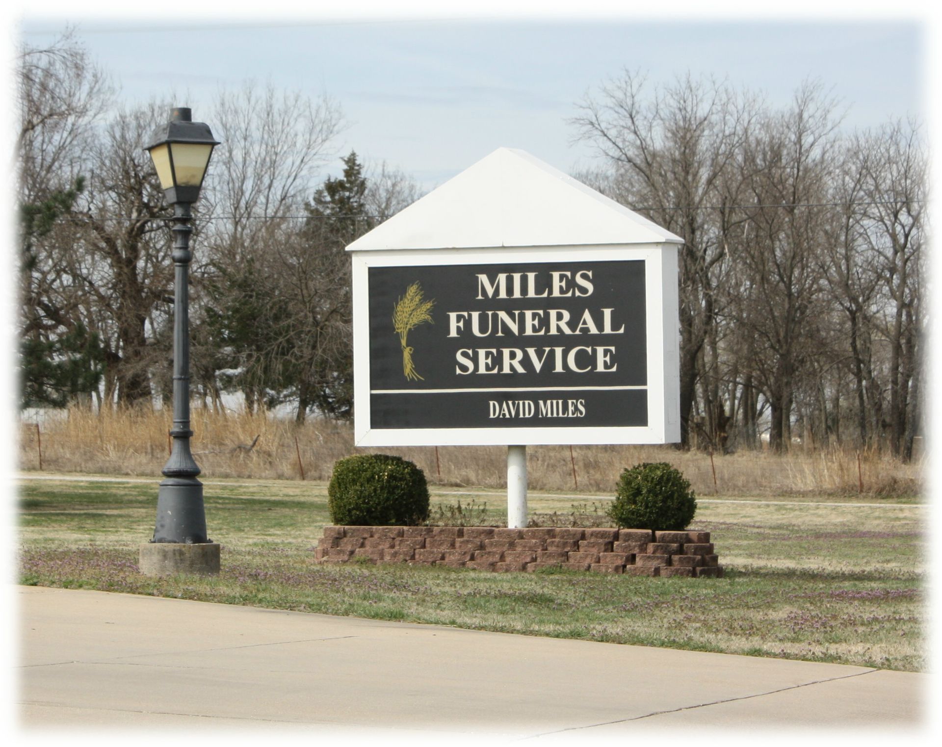 Funeral Home in Winfield, KS | Miles Funeral Service