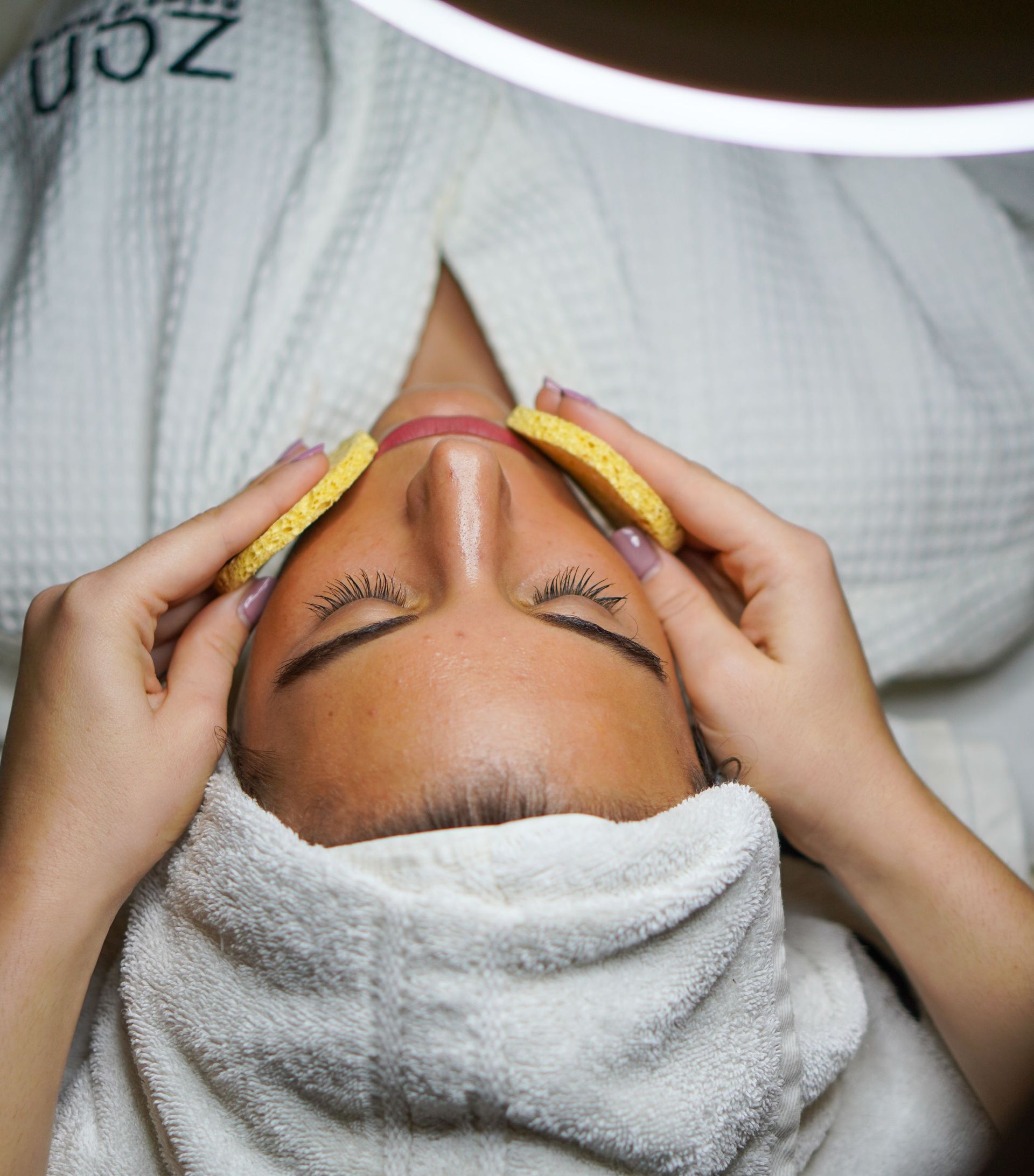 Trattamento viso professionale