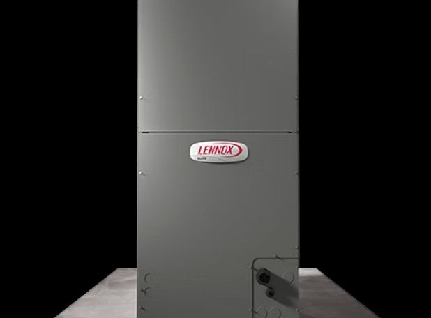 Armoire de fournaise Gray Lennox CVC sur fond noir, avec un raccord de tuyau visible près du bas.