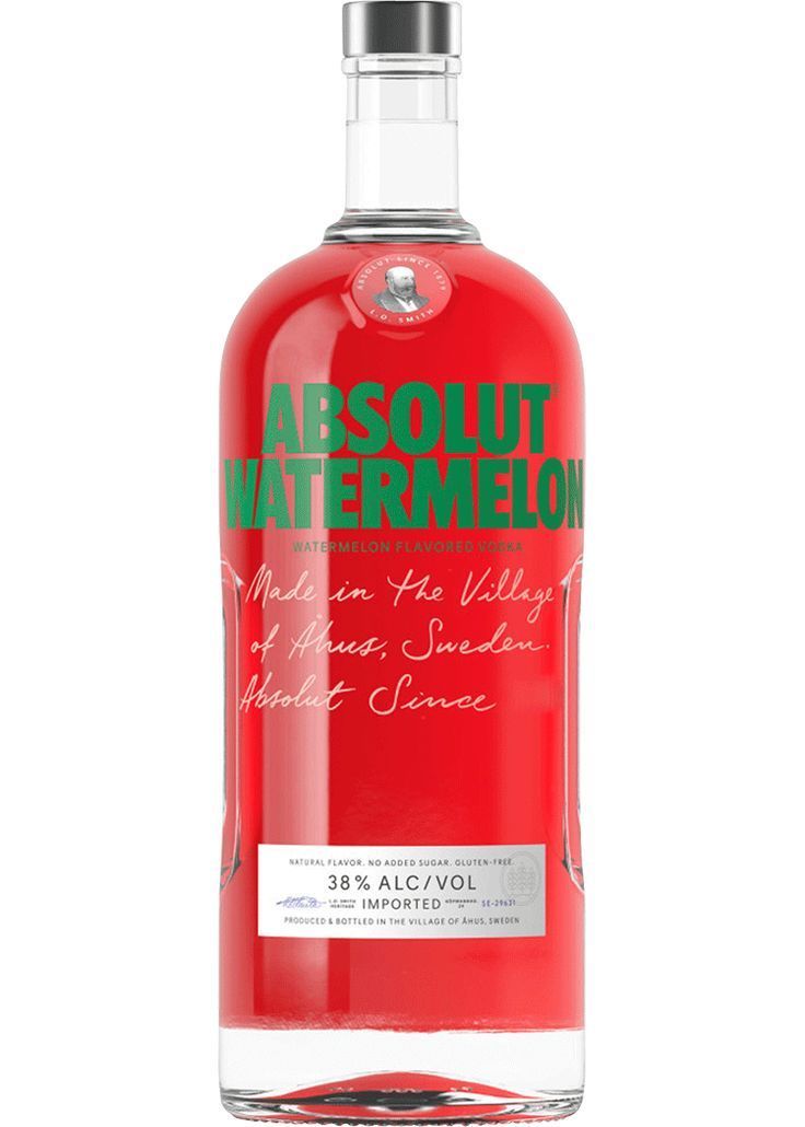 Botella de vodka Absolut Sandía roja con letras verdes sobre fondo blanco.