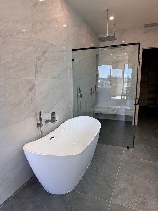 Contemporary bathroom remodel with tile finishes in Escondido