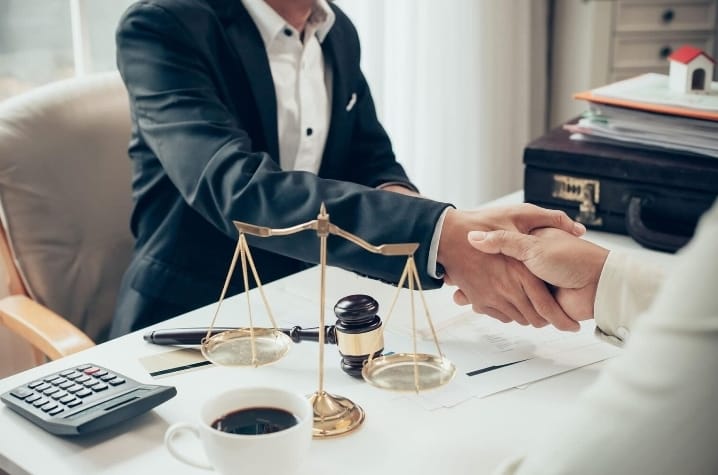 abogados