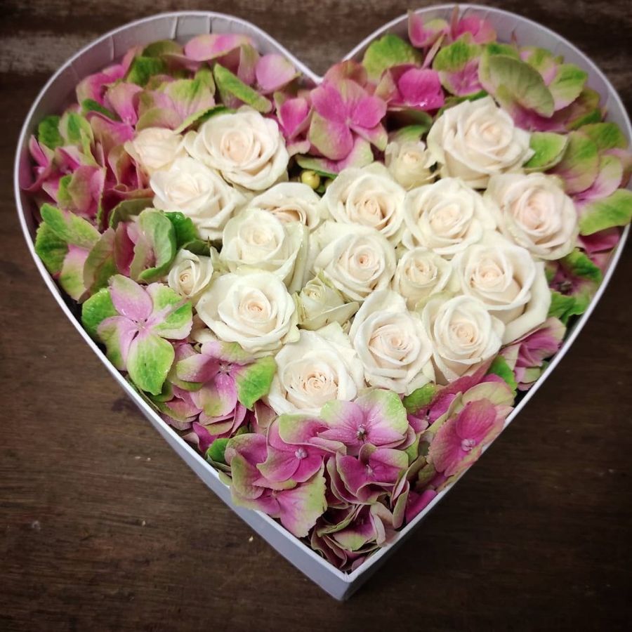 scatola di rose