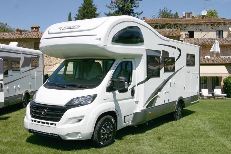 Camper