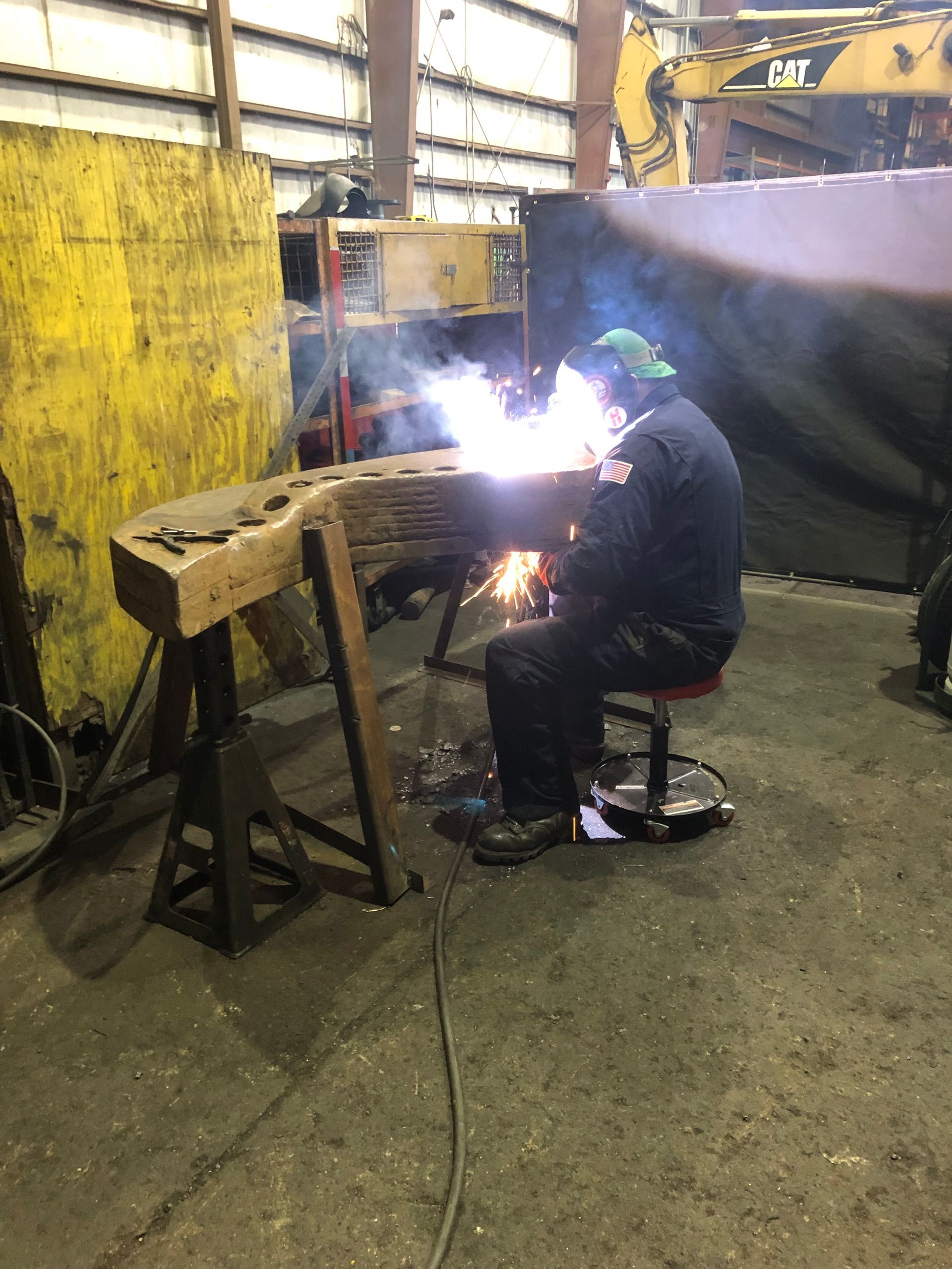 Excessively worn Genesis GXP 1000R Mobile Shear Main Frame and Knife
